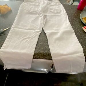 Straight White petite jeans